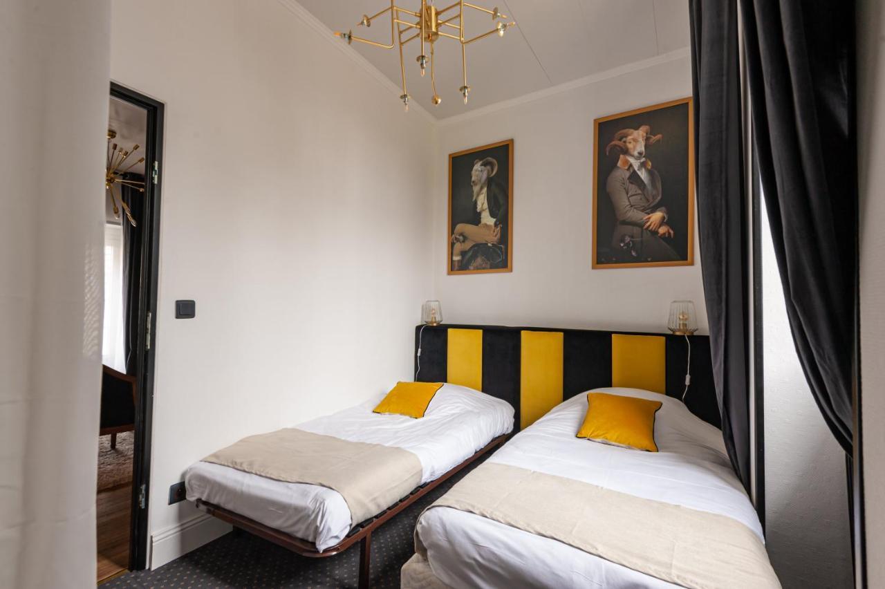 Chateau Des Ayes - Chambres & Suites Saint-Etienne-de-Saint-Geoirs Luaran gambar
