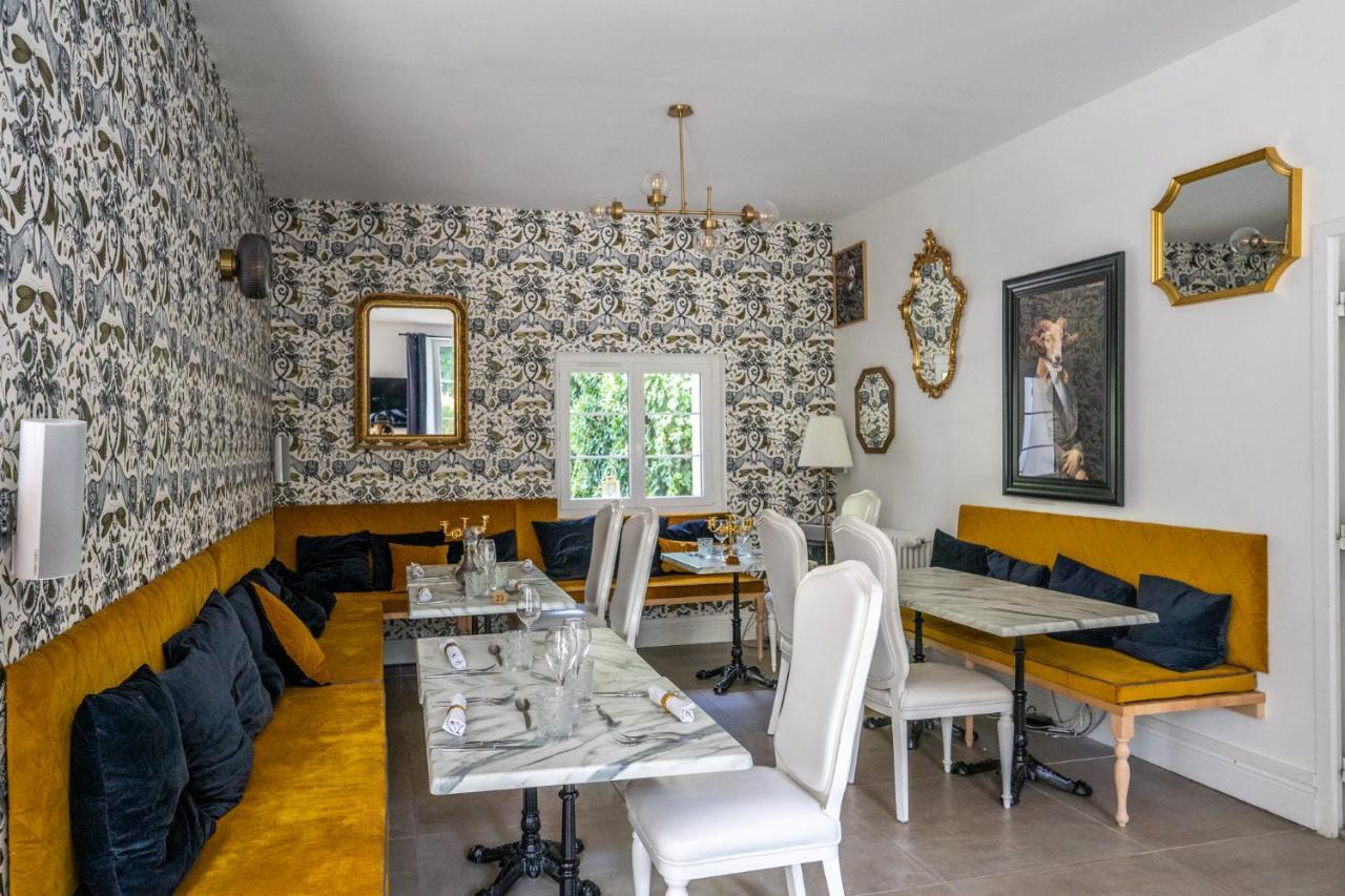 Chateau Des Ayes - Chambres & Suites Saint-Etienne-de-Saint-Geoirs Luaran gambar