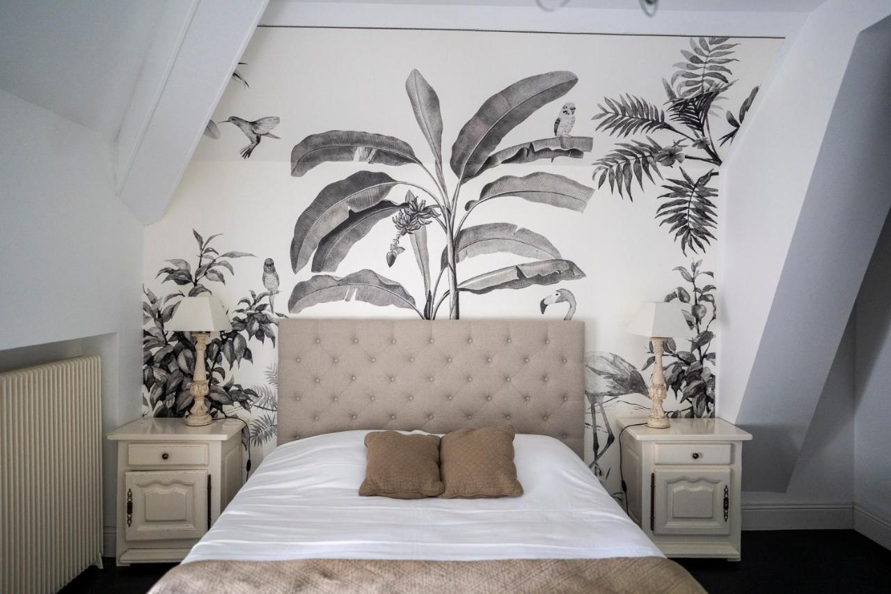 Chateau Des Ayes - Chambres & Suites Saint-Etienne-de-Saint-Geoirs Luaran gambar